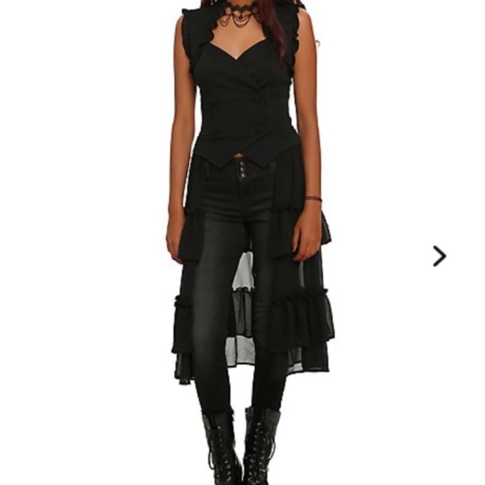 Rare Hot topic vest/top